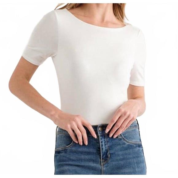 NEW WASABI + MINT leah scrunched low back short sleeve bodysuit in white - Picture 1 of 4